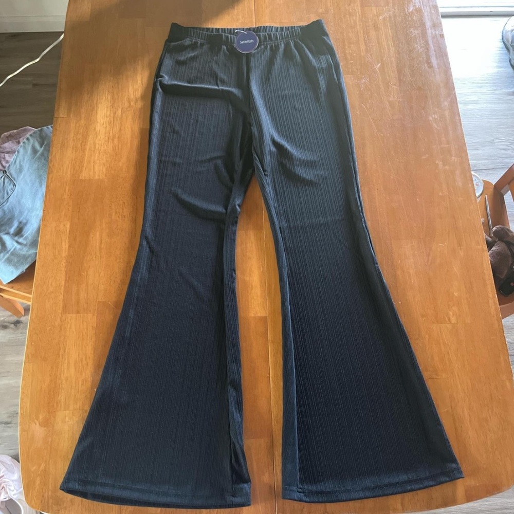 Flared leggings